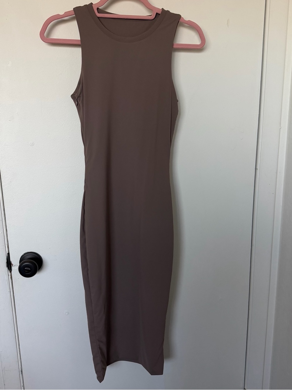 Vitality Balance Athletica Ivy Taupe Nude Sleeveless Bodycon MIDI Dress Size XS